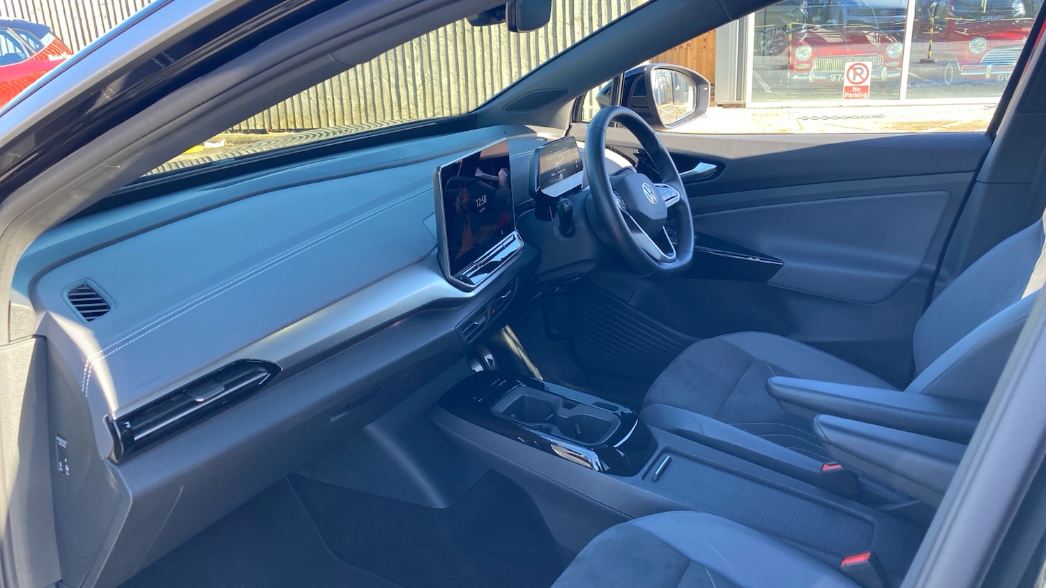 Used Volkswagen ID.4 2024 for sale - 77575543: Photo 2