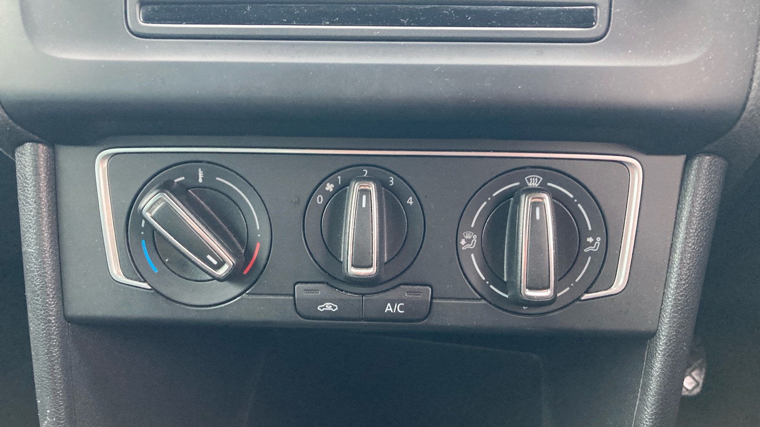 Used Volkswagen Polo 2016 for sale - 77575541: Photo 13