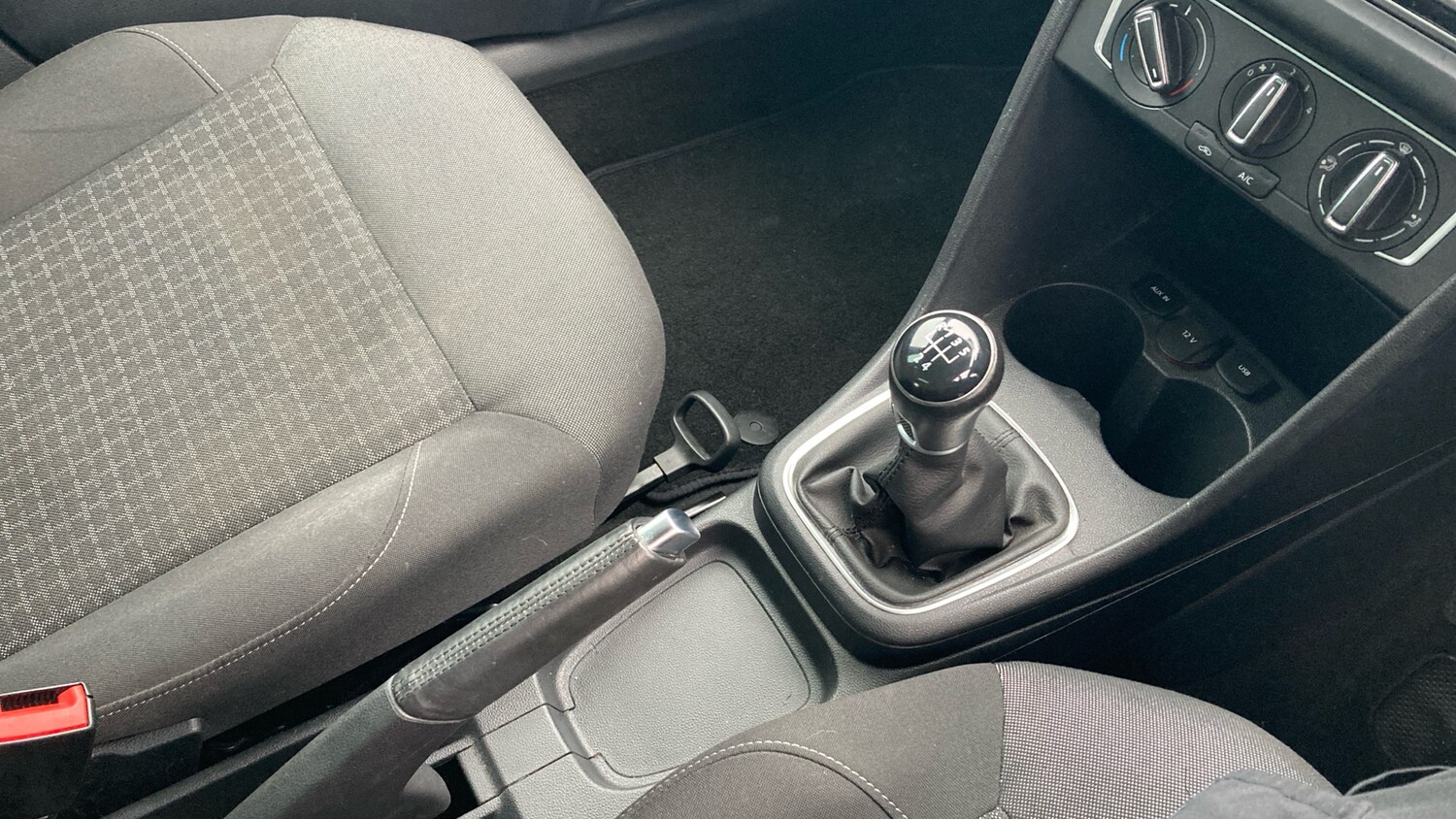 Used Volkswagen Polo 2016 for sale - 77575541: Photo 14