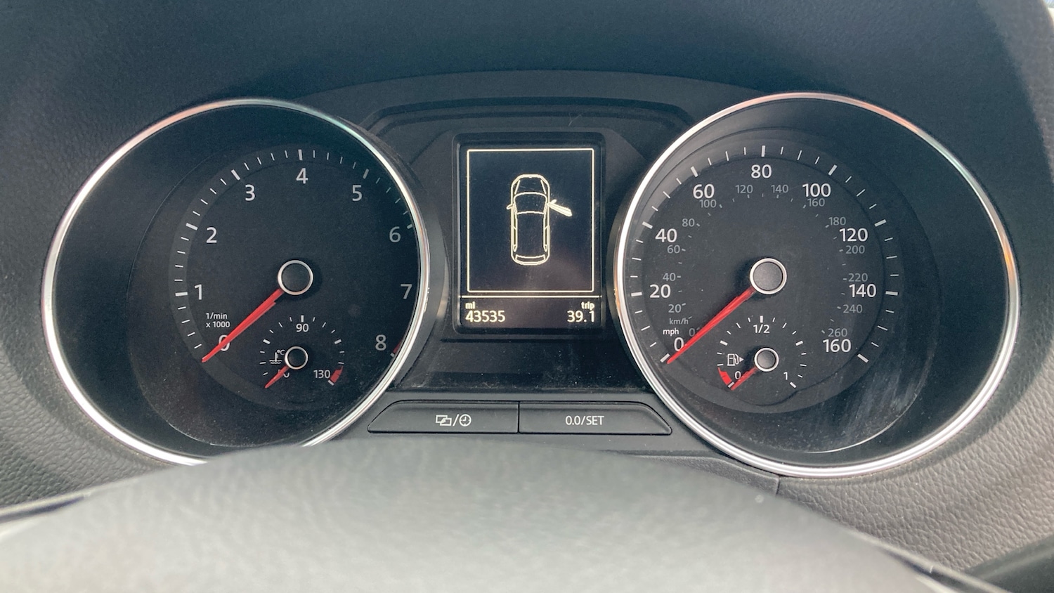 Used Volkswagen Polo 2016 for sale - 77575541: Photo 27