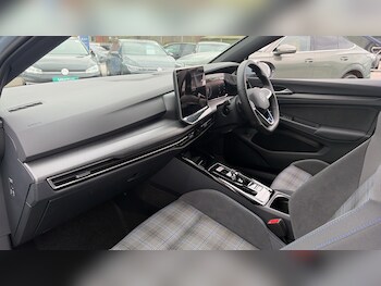 Used Volkswagen Golf 2025 for sale - 78092627: Photo