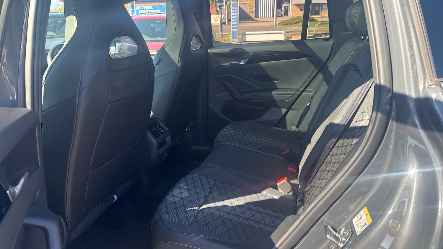 Used Volkswagen Tiguan 2024 for sale - 78176359: Photo 16