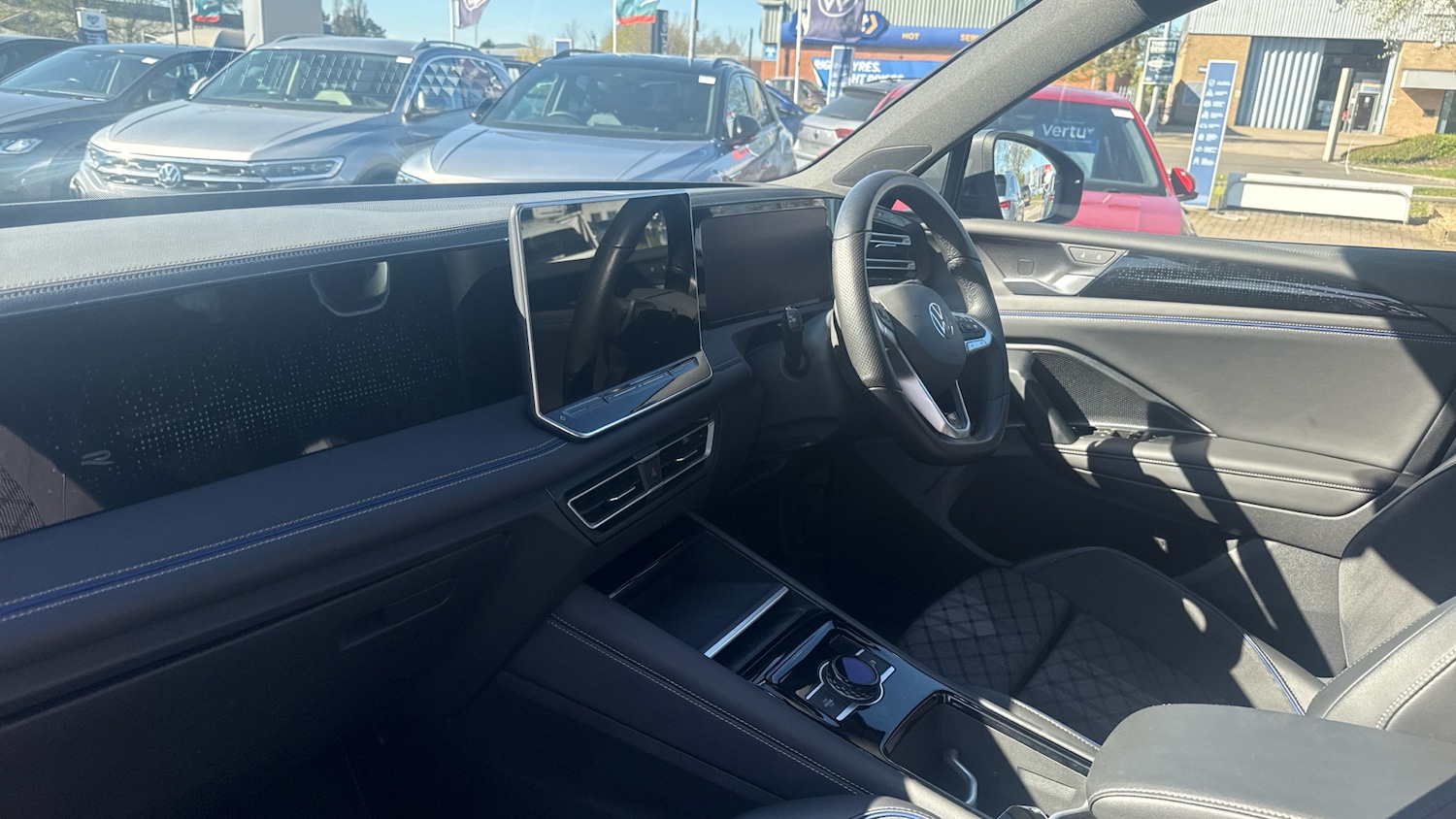 Used Volkswagen Tiguan 2024 for sale - 78176359: Photo 9