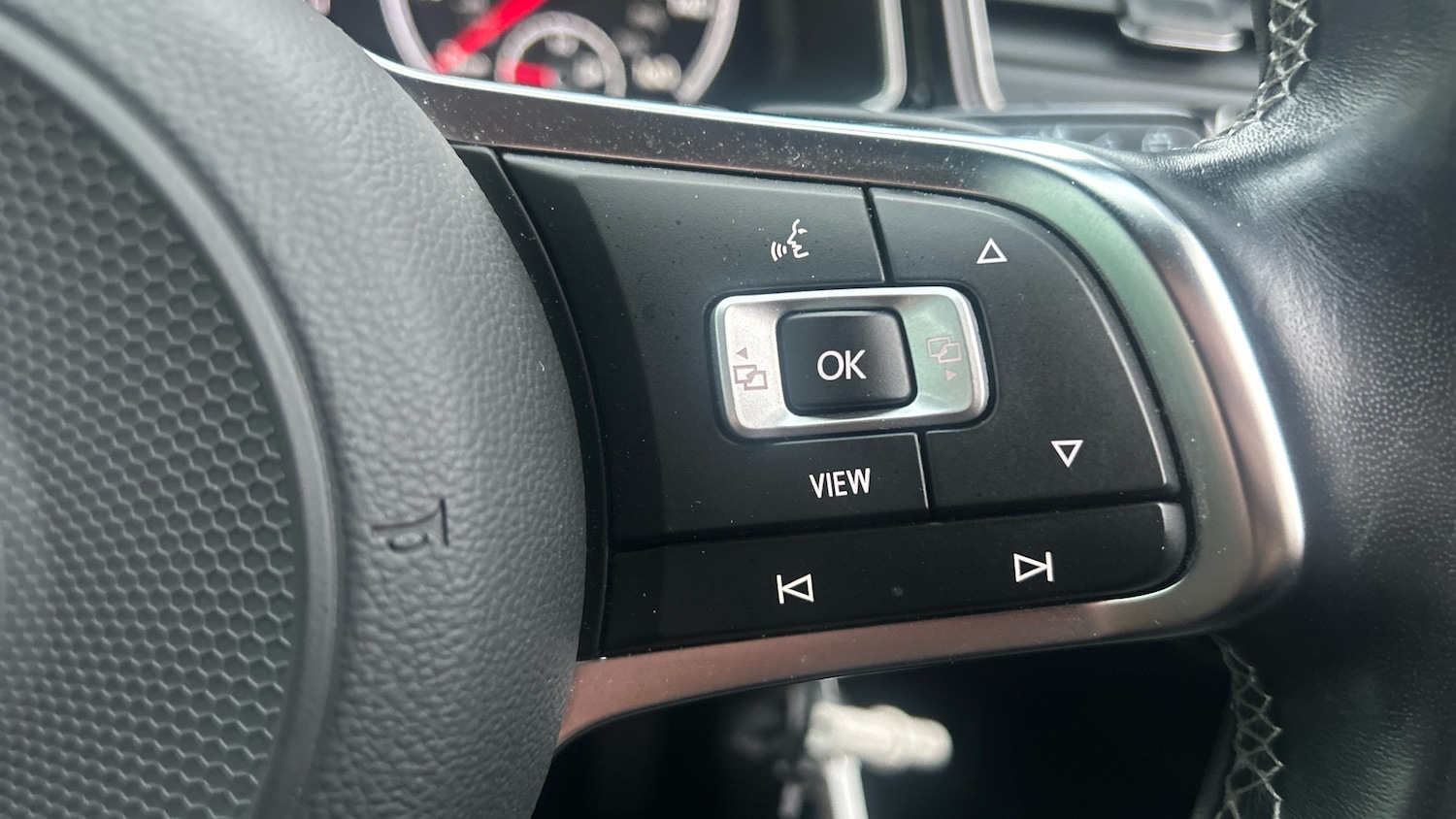 Used Volkswagen T-Roc 2021 for sale - 76451831: Photo 22