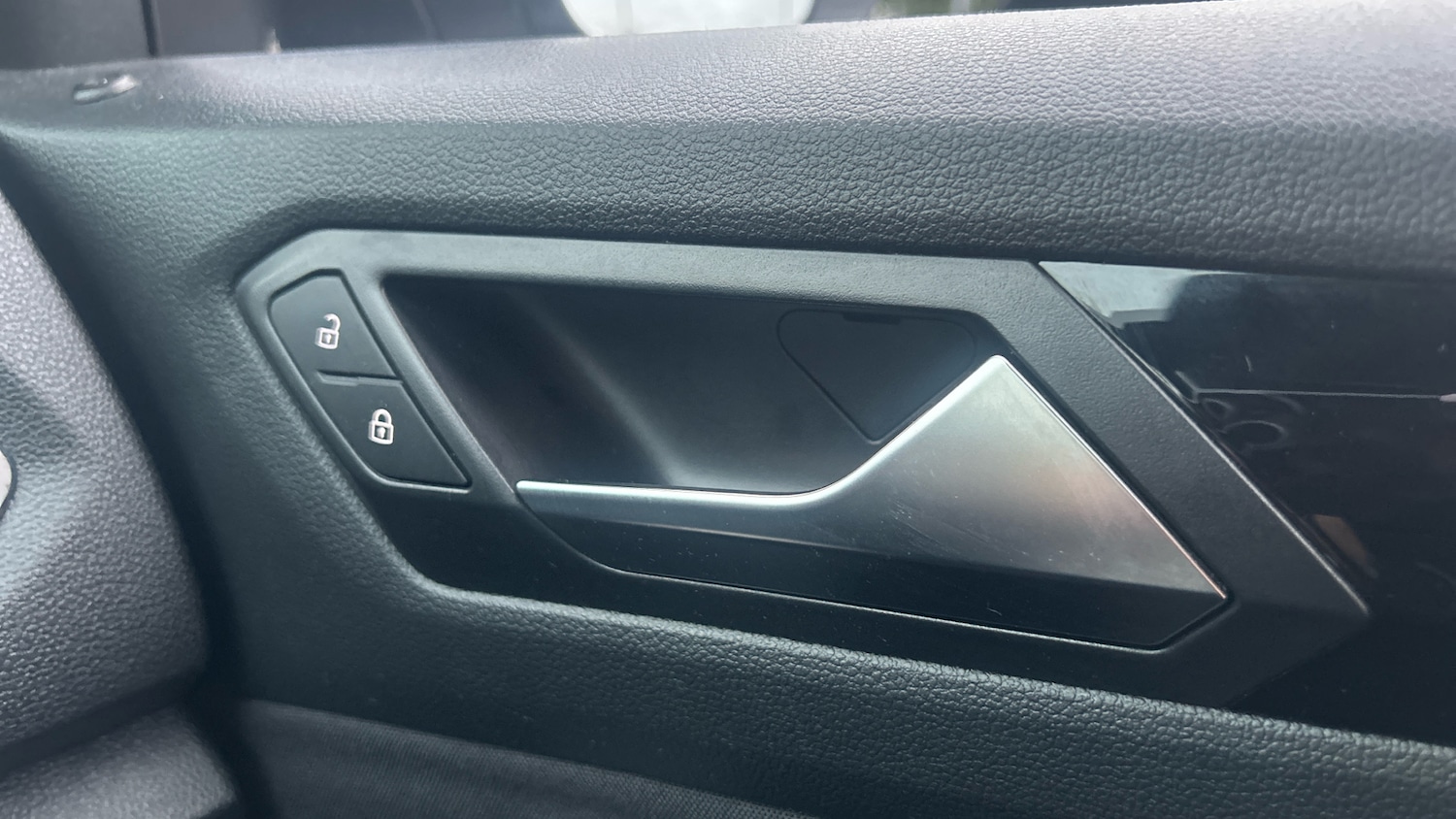 Used Volkswagen T-Roc 2021 for sale - 76451831: Photo 26