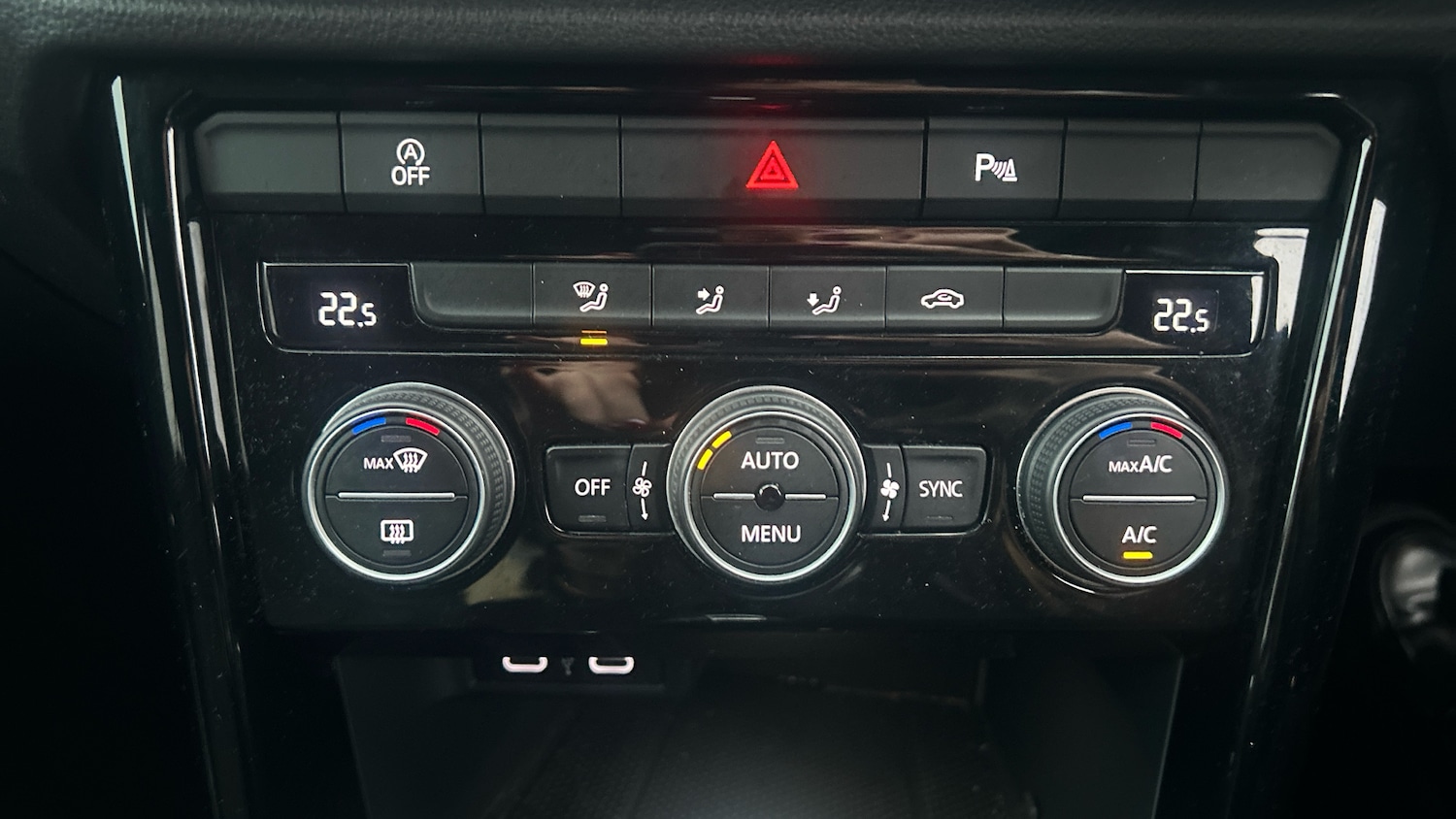 Used Volkswagen T-Roc 2021 for sale - 76451831: Photo 28