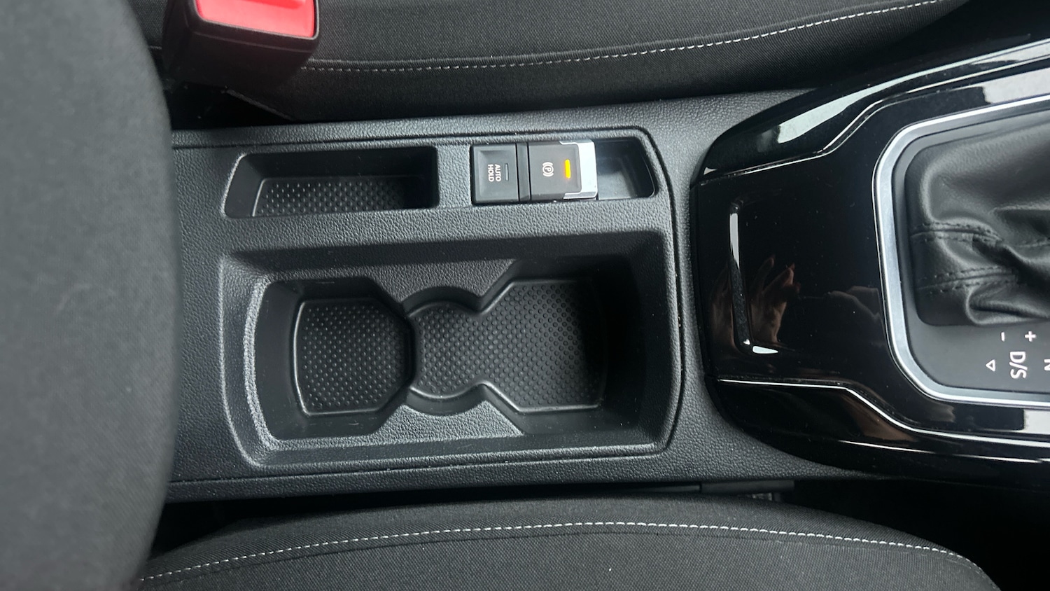 Used Volkswagen T-Roc 2021 for sale - 76451831: Photo 31