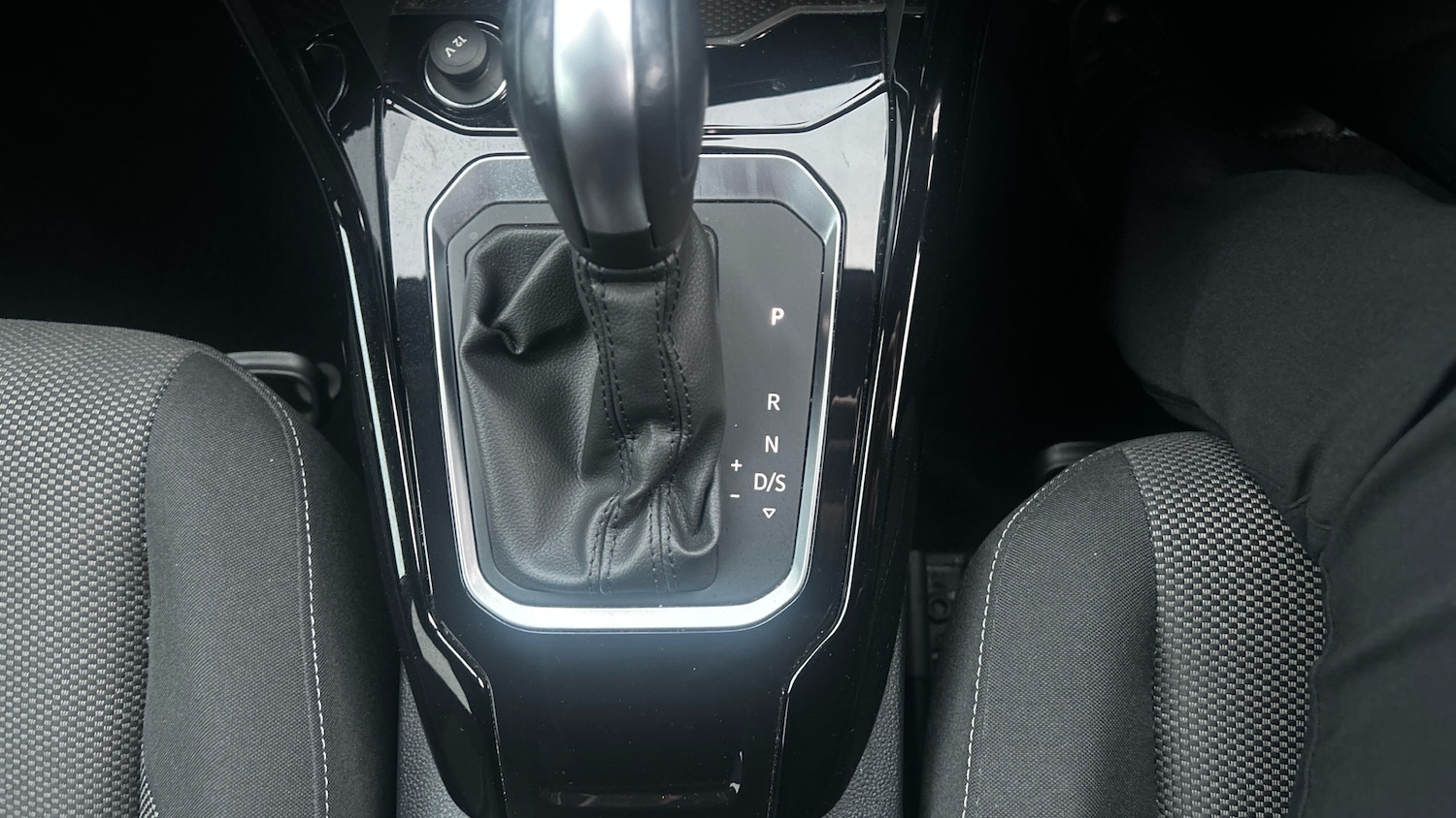 Used Volkswagen T-Roc 2021 for sale - 76451831: Photo 32