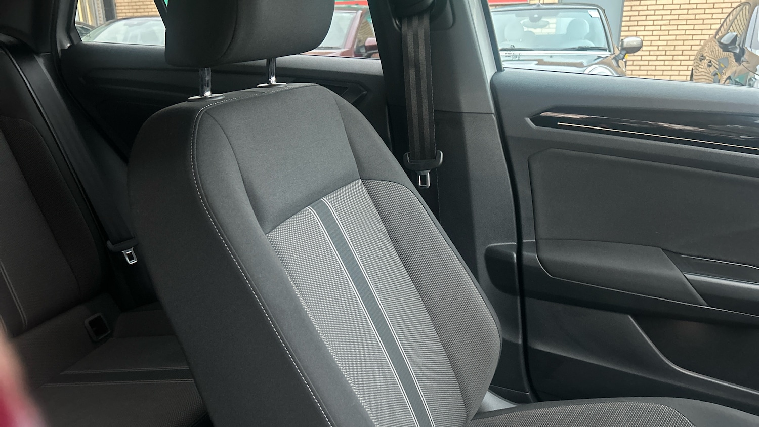 Used Volkswagen T-Roc 2021 for sale - 76451831: Photo 37