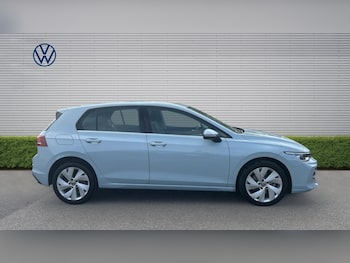 Used Volkswagen Golf 2025 for sale - 79080812: Photo