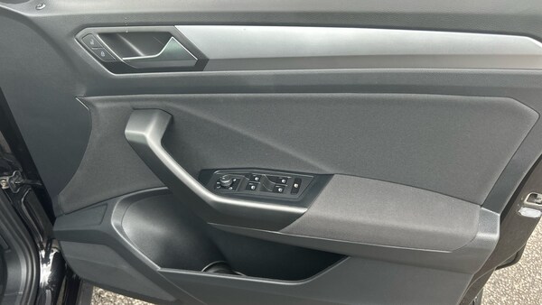 Used Volkswagen T-Roc 2022 for sale - 75481749: Photo 19