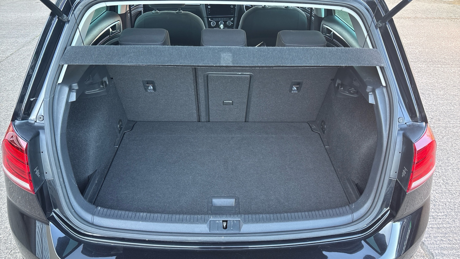 Used Volkswagen Golf 2018 for sale - 78011490: Photo 20