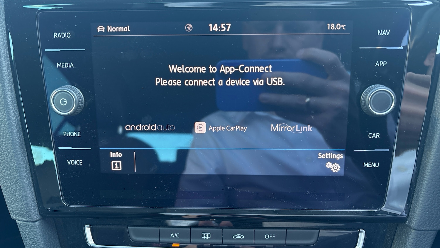 Used Volkswagen Golf 2018 for sale - 78011490: Photo 30