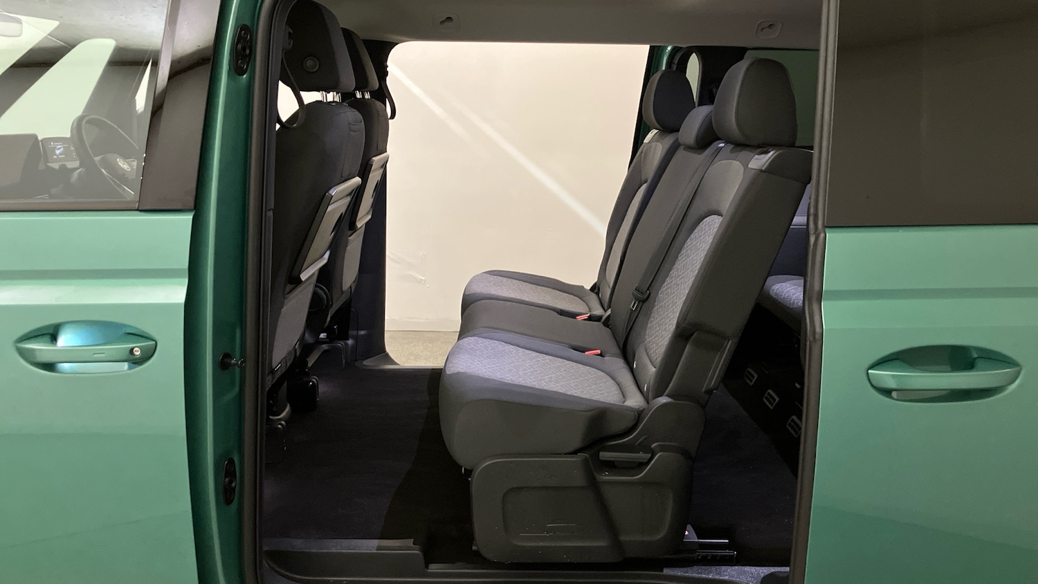 Used Volkswagen ID.Buzz 2025 for sale - 77918476: Photo 29