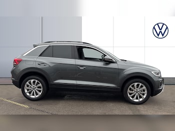 Used Volkswagen T-Roc 2025 for sale - 77034218: Photo