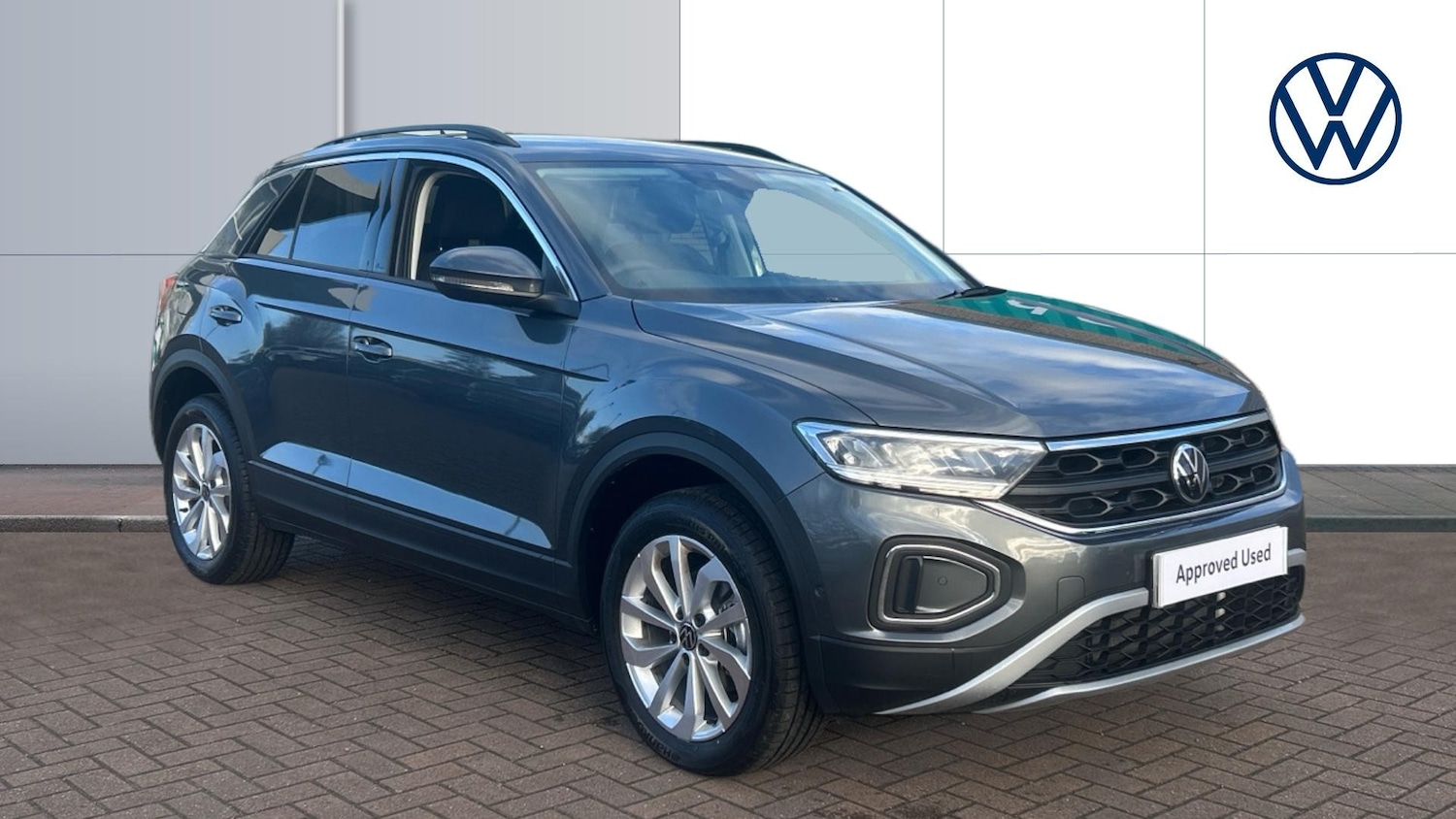 Used Volkswagen T-Roc 2025 for sale - 76945796: Photo 1