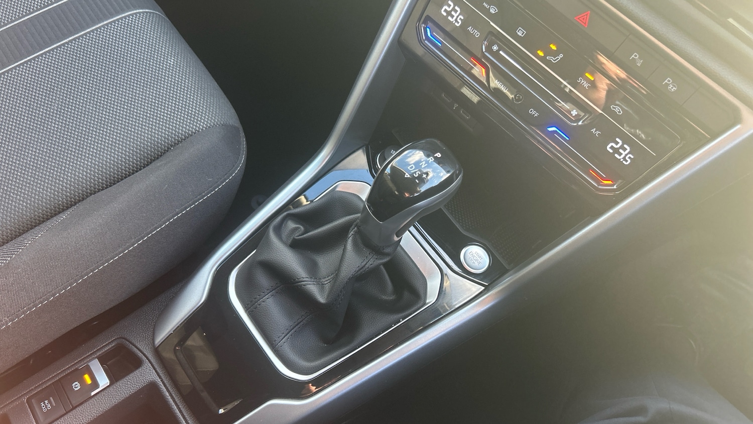 Used Volkswagen T-Roc 2025 for sale - 76945796: Photo 14