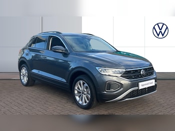 Used Volkswagen T-Roc 2025 for sale - 76945796: Photo