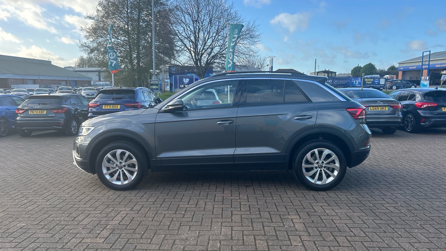 Used Volkswagen T-Roc 2025 for sale - 76945796: Photo 23