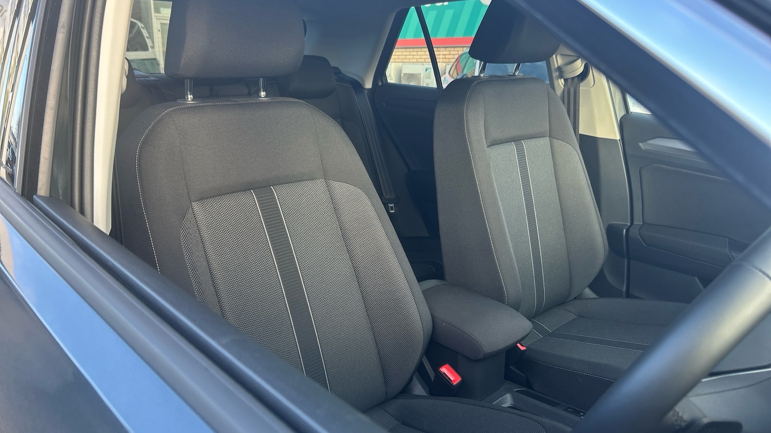 Used Volkswagen T-Roc 2025 for sale - 76945796: Photo 24