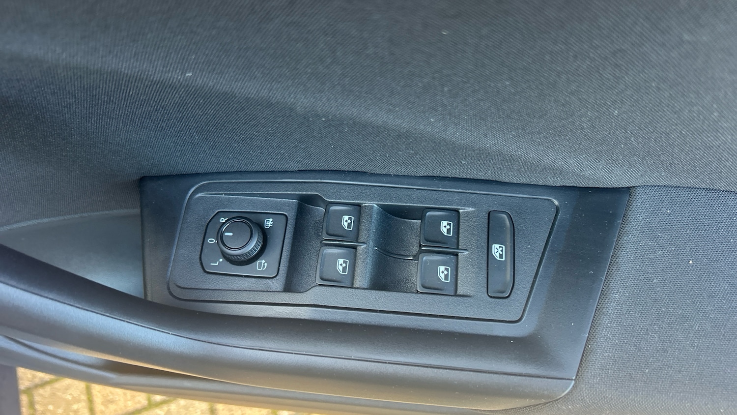 Used Volkswagen T-Roc 2025 for sale - 76945796: Photo 26