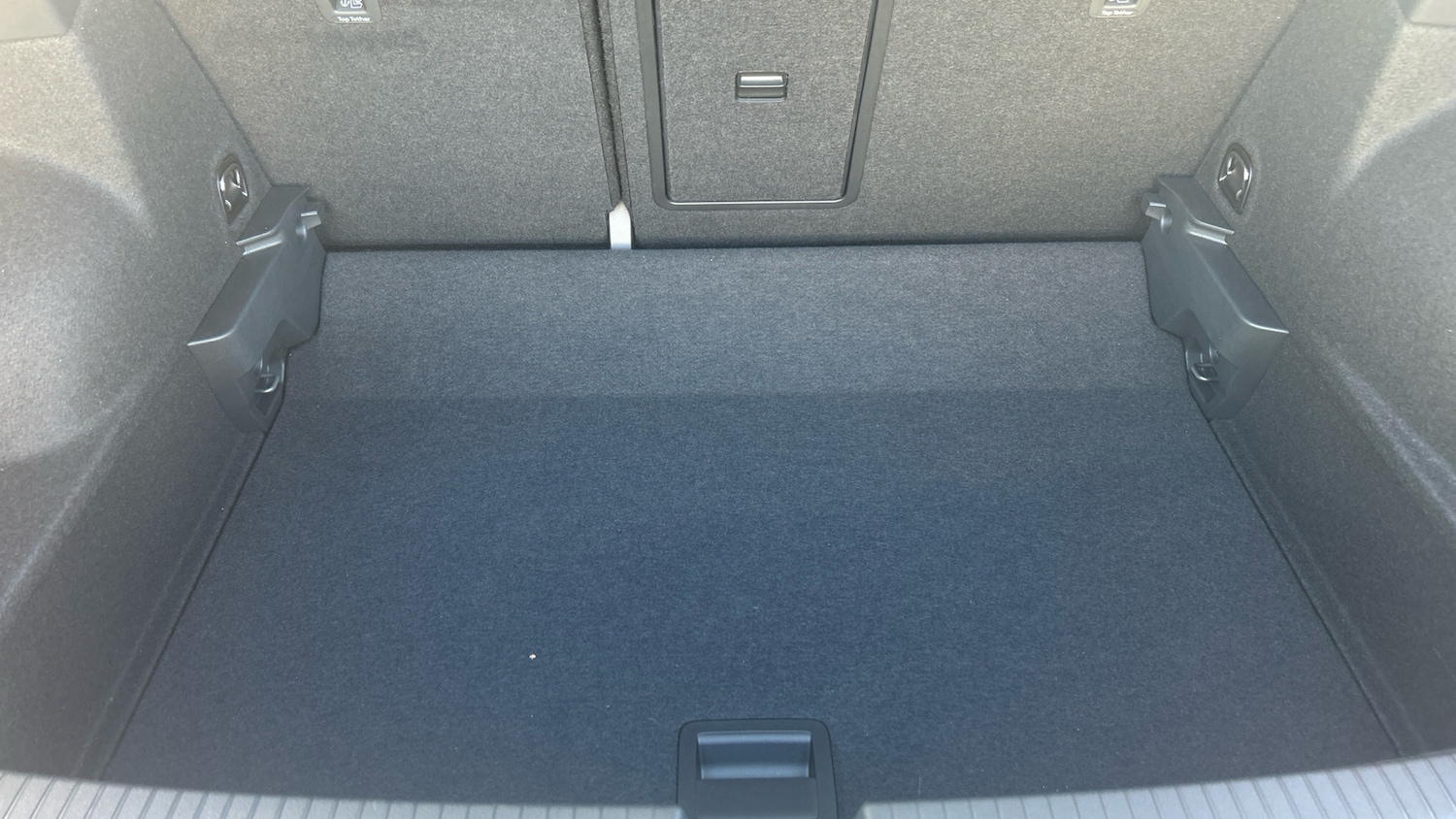 Used Volkswagen T-Roc 2025 for sale - 76945796: Photo 36