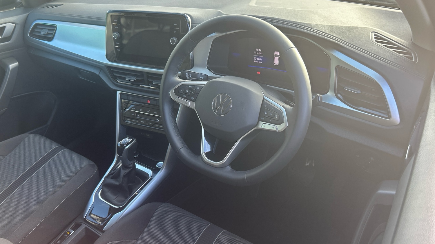 Used Volkswagen T-Roc 2025 for sale - 76945796: Photo 6