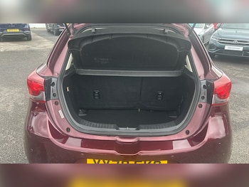 Used Mazda Mazda2 2020 for sale - 76170986: Photo 4