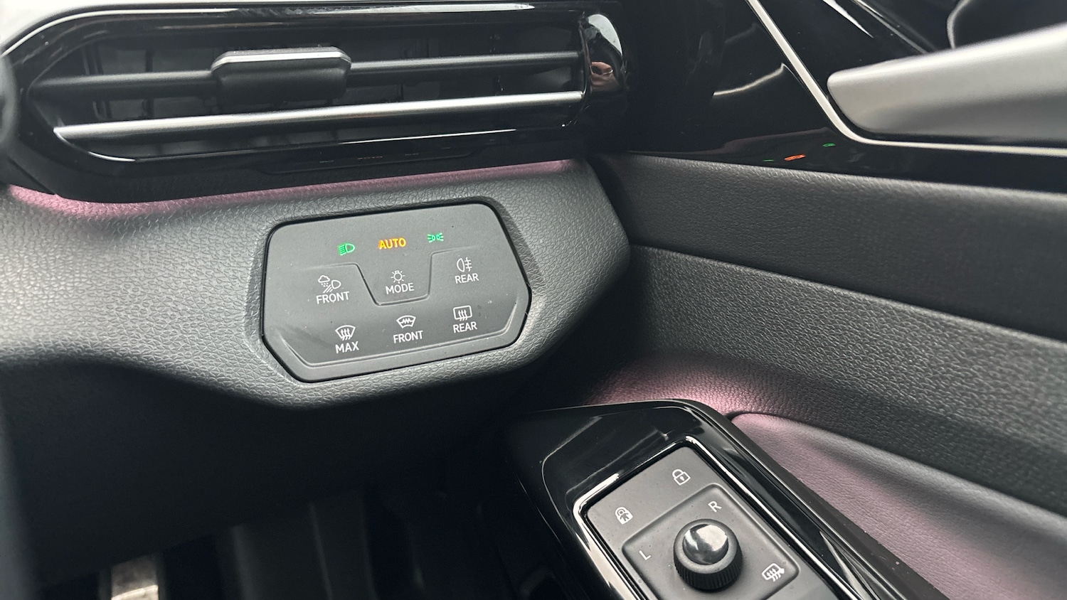 Used Volkswagen ID.4 2024 for sale - 77474978: Photo 30