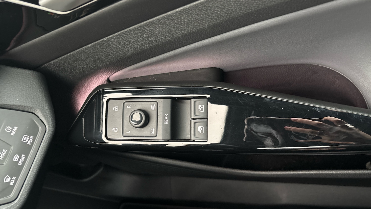 Used Volkswagen ID.4 2024 for sale - 77474978: Photo 31