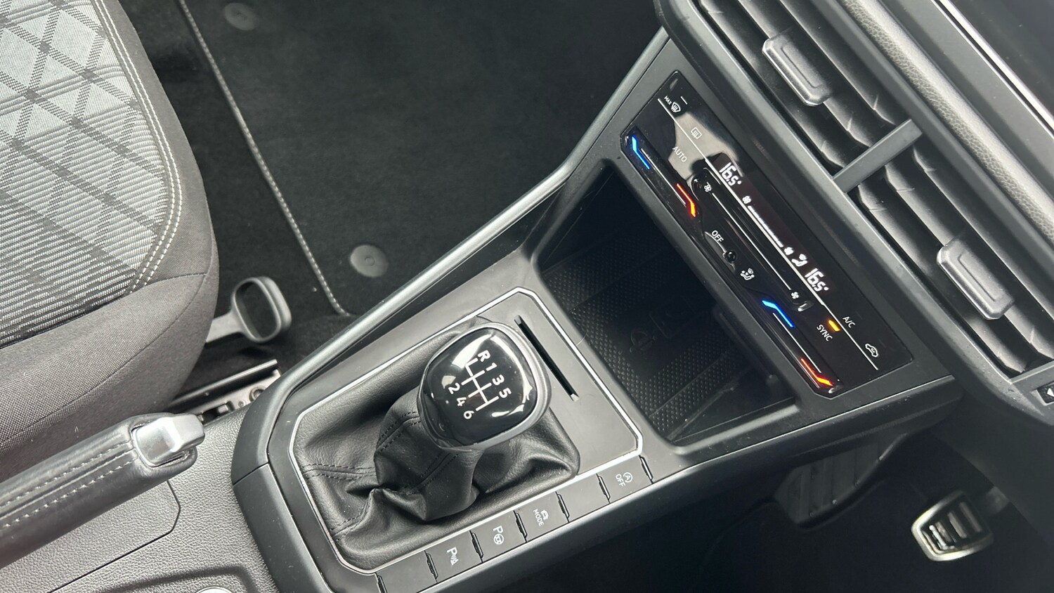 Used Volkswagen Taigo 2022 for sale - 76352046: Photo 14