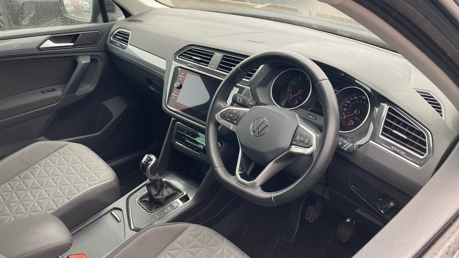Used Volkswagen Tiguan 2022 for sale - 77575540: Photo 6