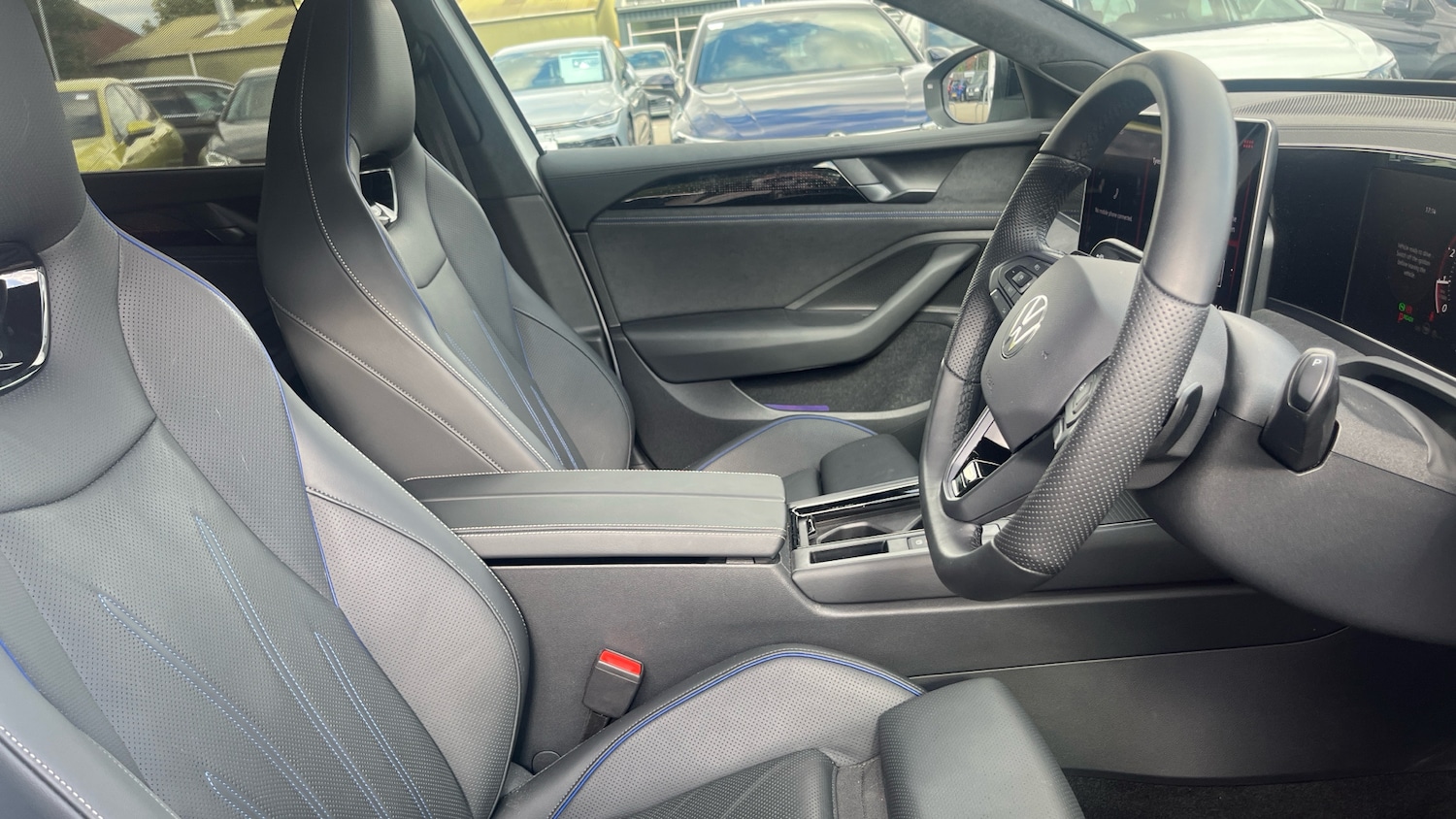 Used Volkswagen Passat 2025 for sale - 76467918: Photo 15