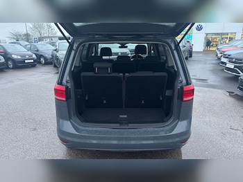 Used Volkswagen Touran 2022 for sale - 77474979: Photo
