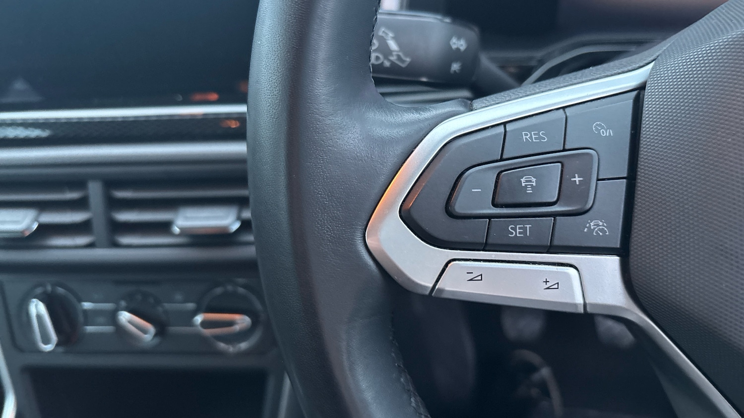 Used Volkswagen Polo 2022 for sale - 77903774: Photo 28