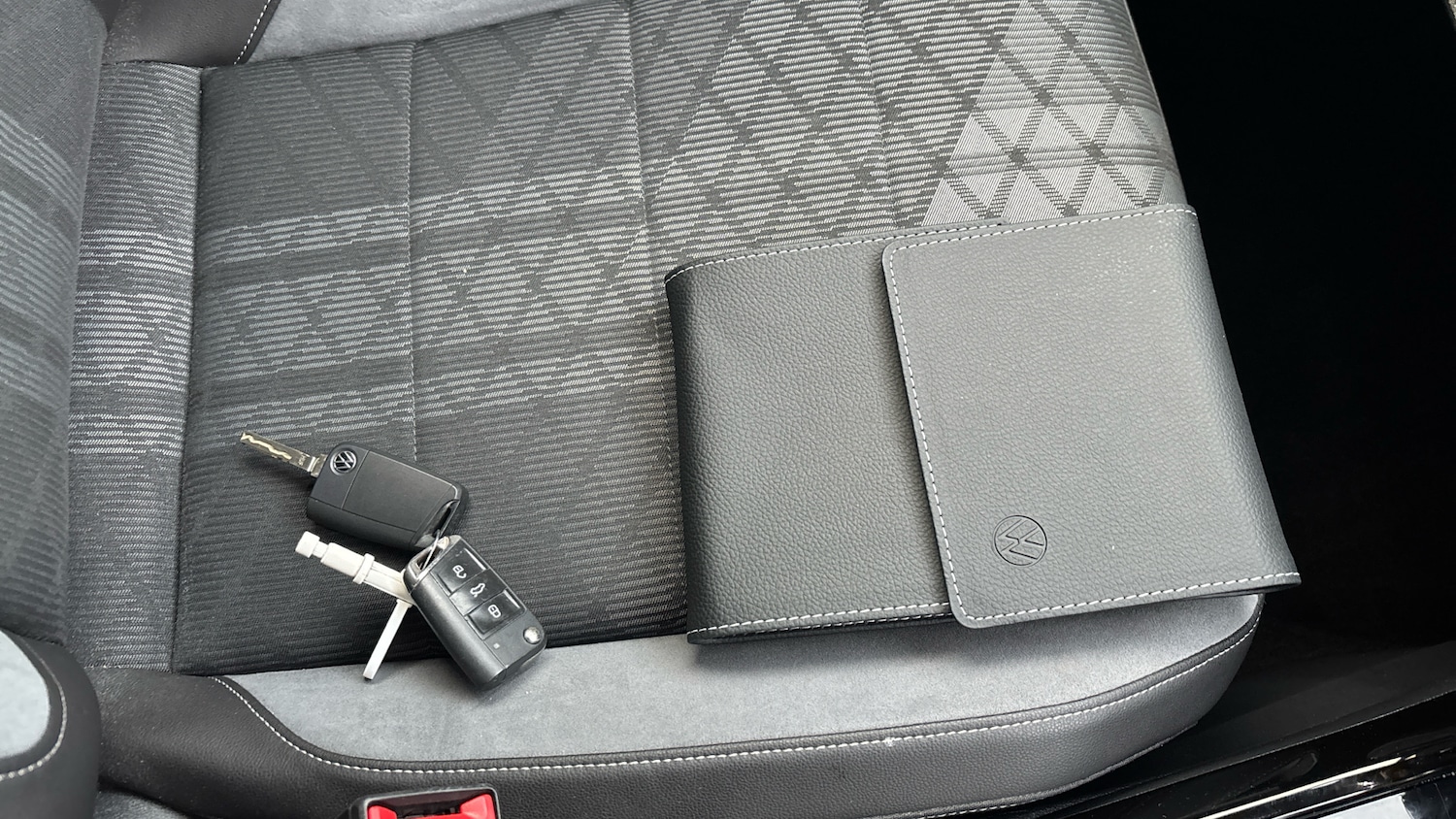 Used Volkswagen T-Roc 2022 for sale - 76451832: Photo 19