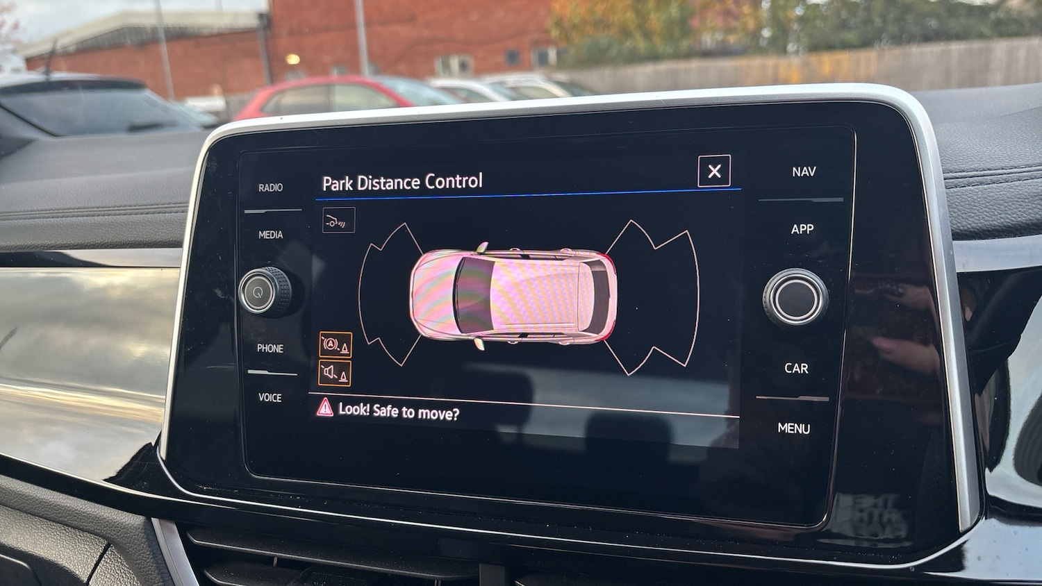 Used Volkswagen T-Roc 2022 for sale - 76451832: Photo 23