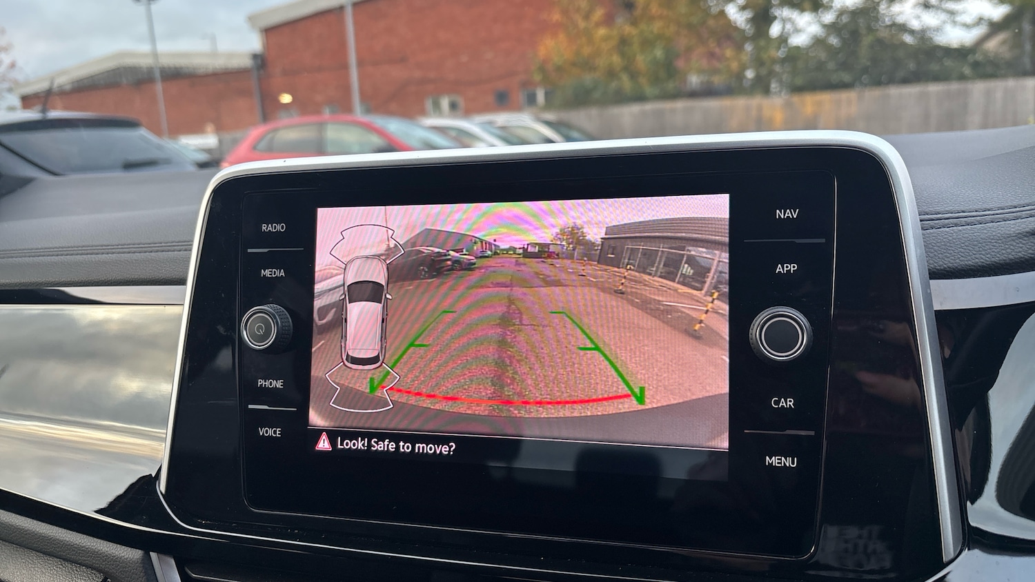 Used Volkswagen T-Roc 2022 for sale - 76451832: Photo 24