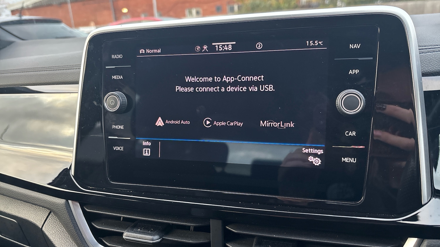 Used Volkswagen T-Roc 2022 for sale - 76451832: Photo 26