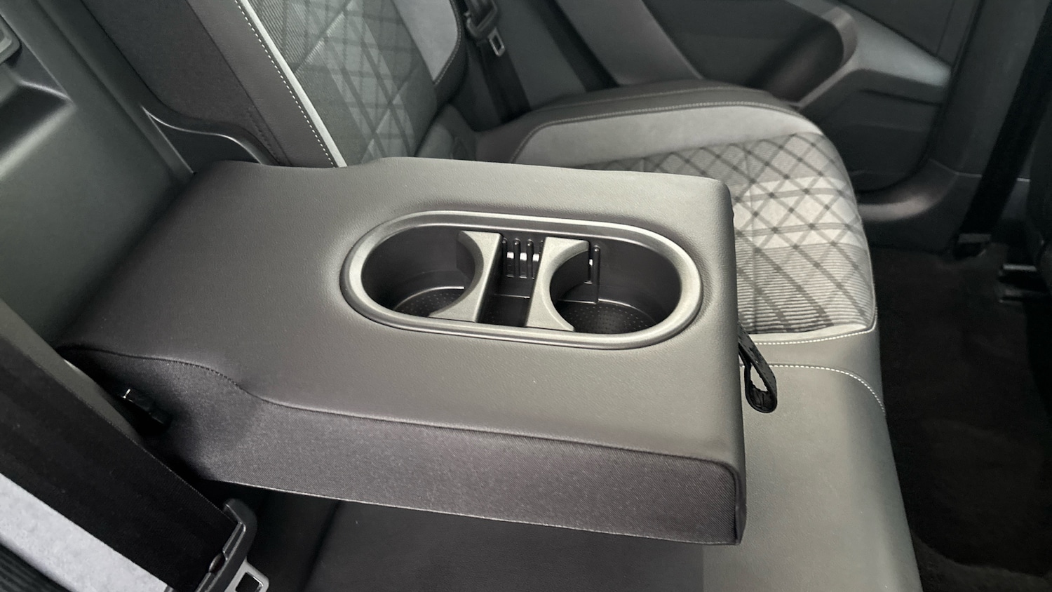 Used Volkswagen T-Roc 2022 for sale - 76451832: Photo 45