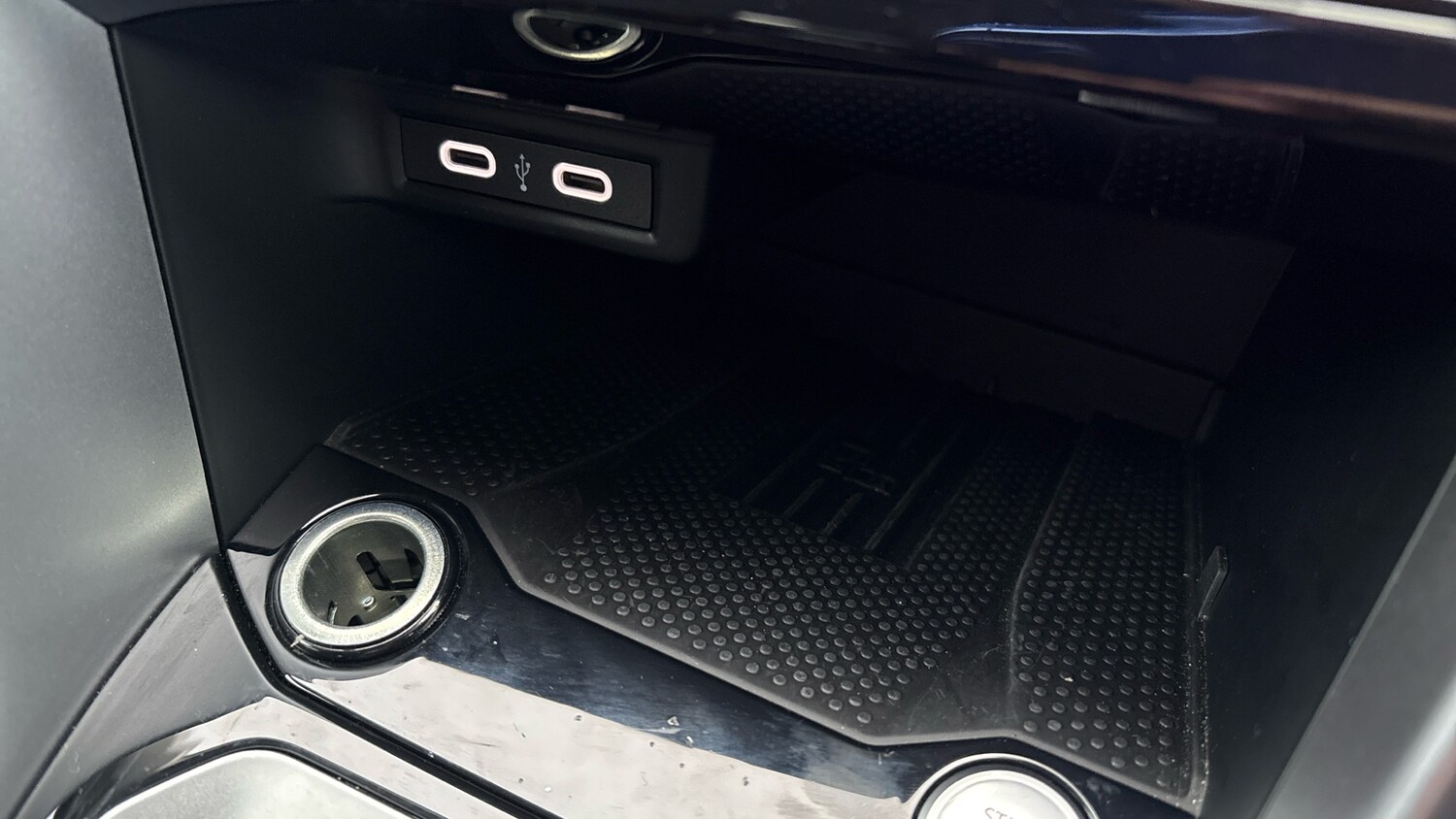 Used Volkswagen T-Roc 2025 for sale - 76507235: Photo 22