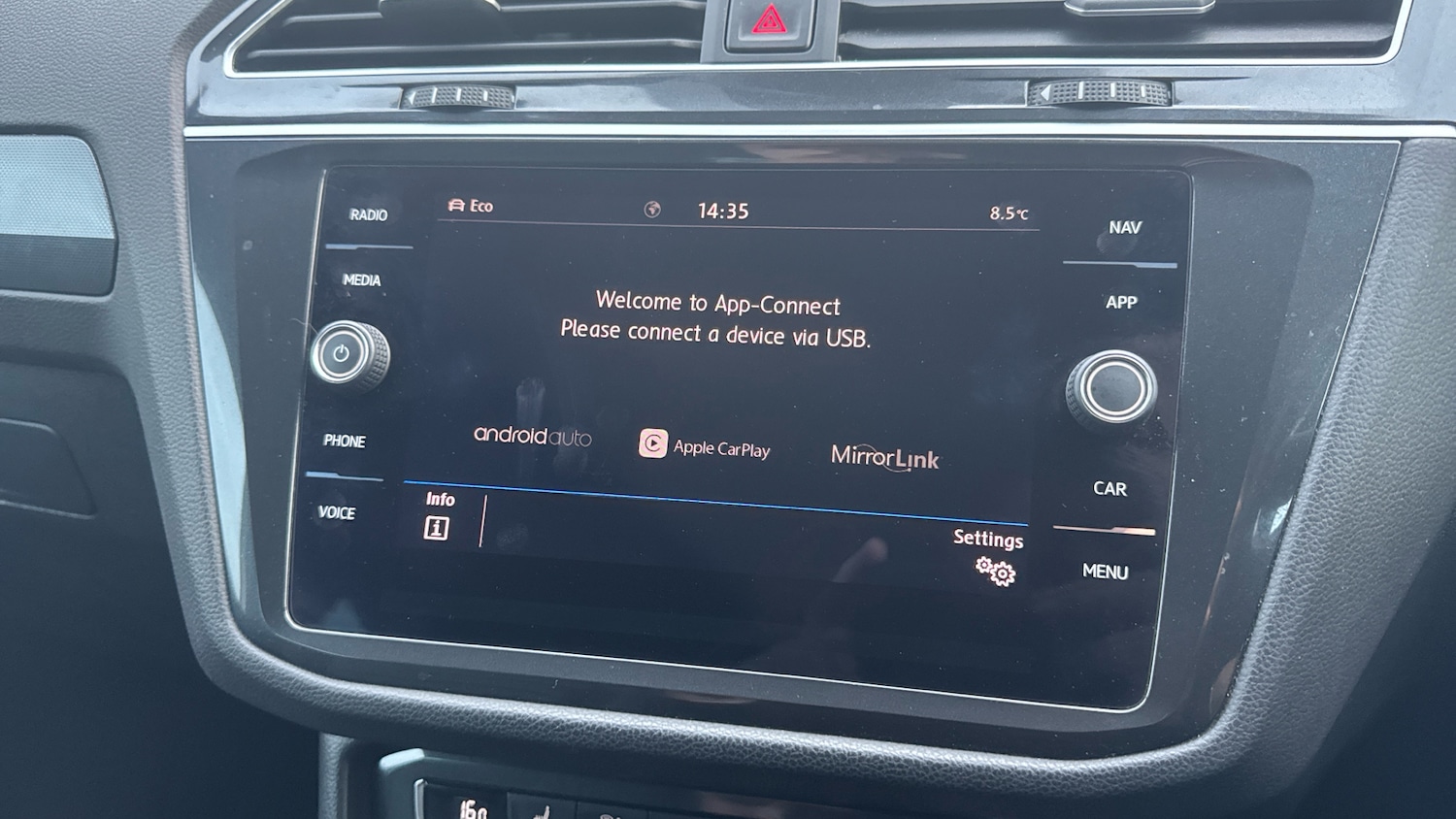 Used Volkswagen Tiguan 2018 for sale - 76894372: Photo 40