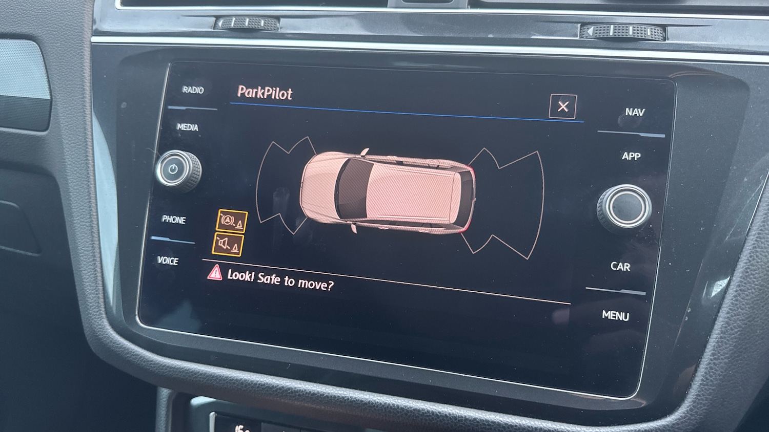 Used Volkswagen Tiguan 2018 for sale - 76894372: Photo 43