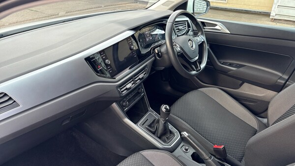 Used Volkswagen Polo 2021 for sale - 75969001: Photo 2