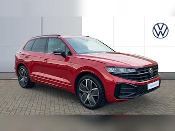 2025 (25) - 3.0 V6 TDI 4Motion 286 Black Edition 5dr Tip Auto