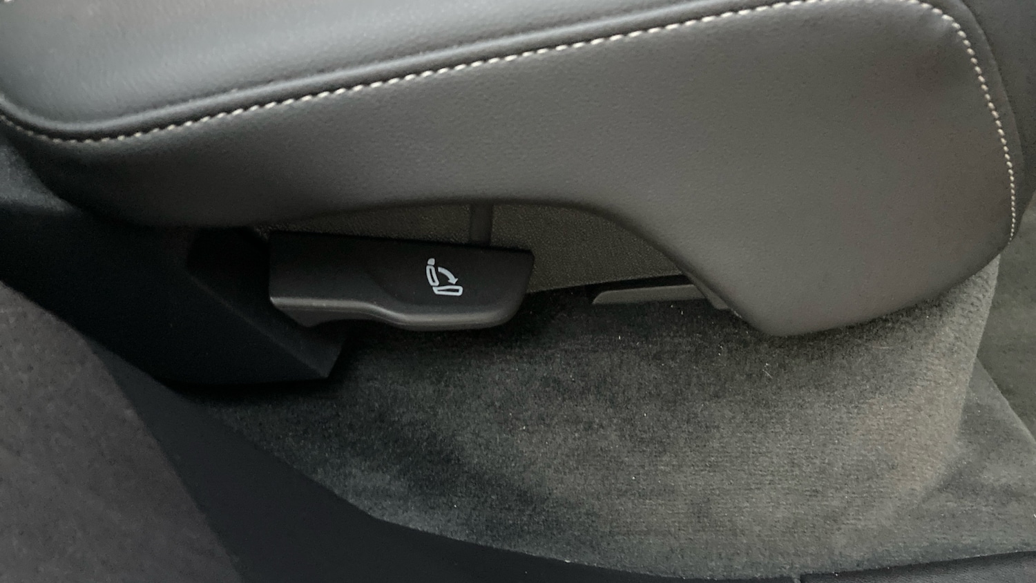 Used Volkswagen Touareg 2025 for sale - 76612519: Photo 27