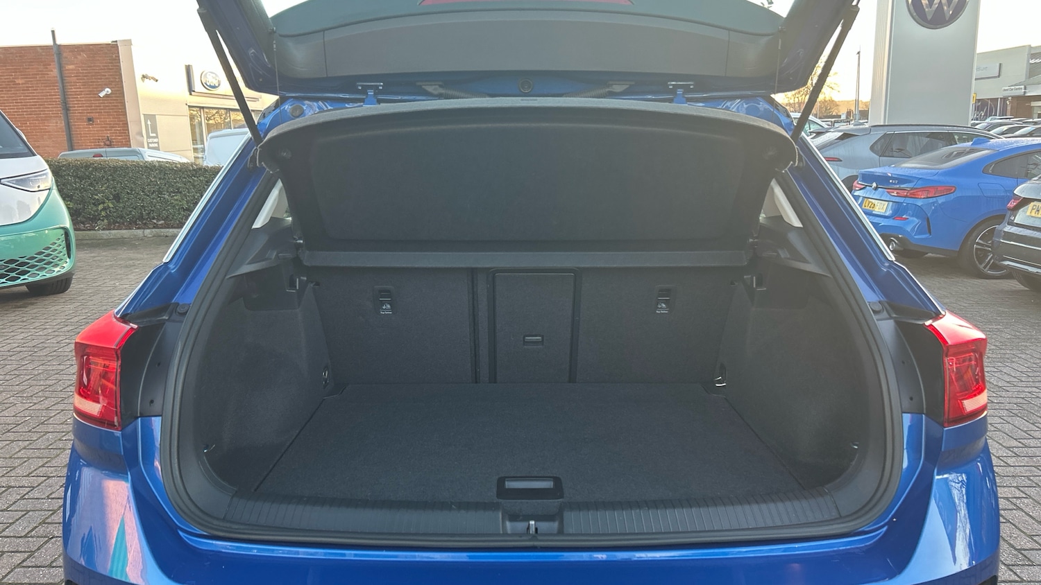 Used Volkswagen T-Roc 2019 for sale - 76894344: Photo 20