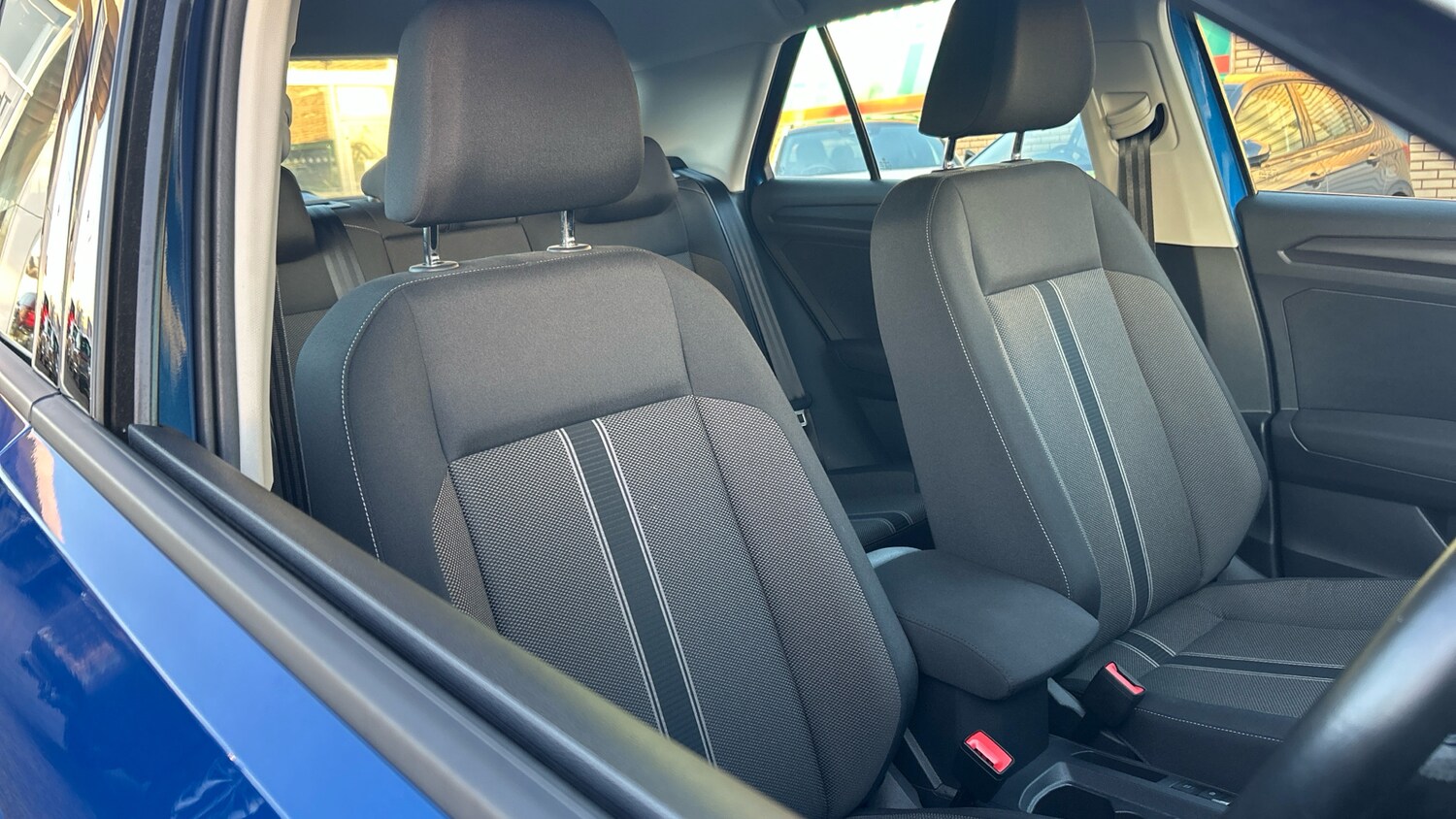 Used Volkswagen T-Roc 2019 for sale - 76894344: Photo 24