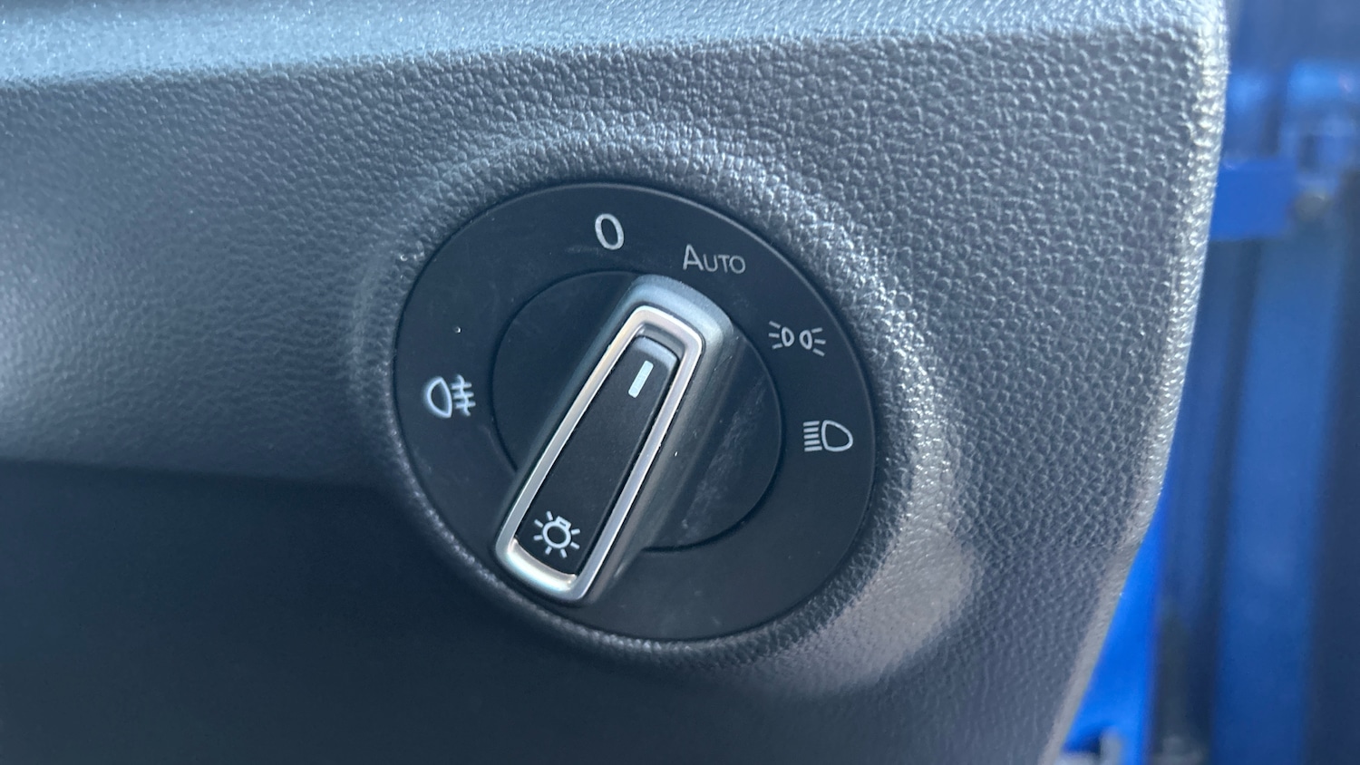 Used Volkswagen T-Roc 2019 for sale - 76894344: Photo 25