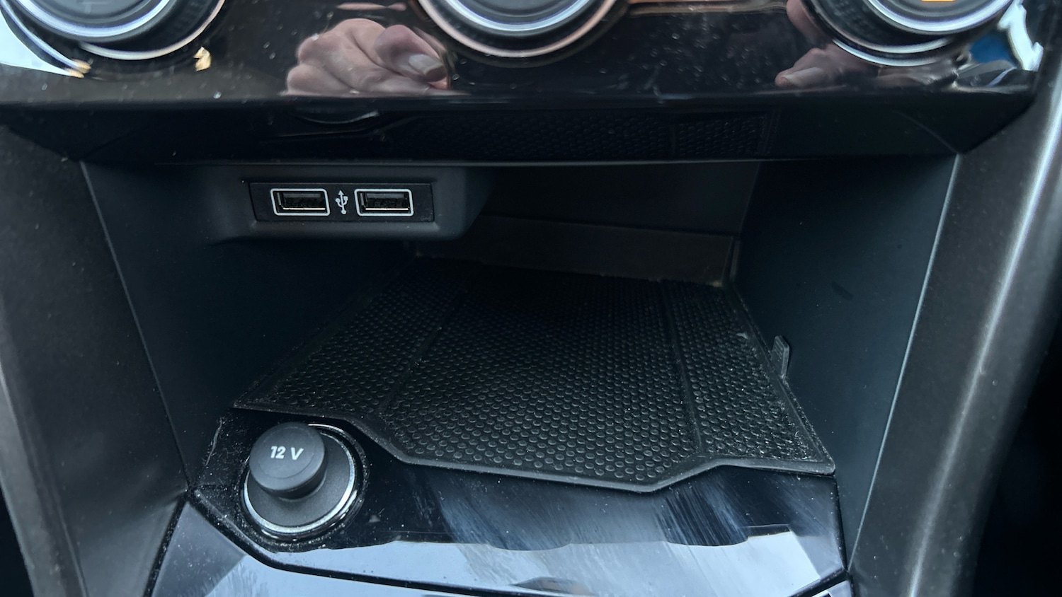 Used Volkswagen T-Roc 2019 for sale - 76894344: Photo 29